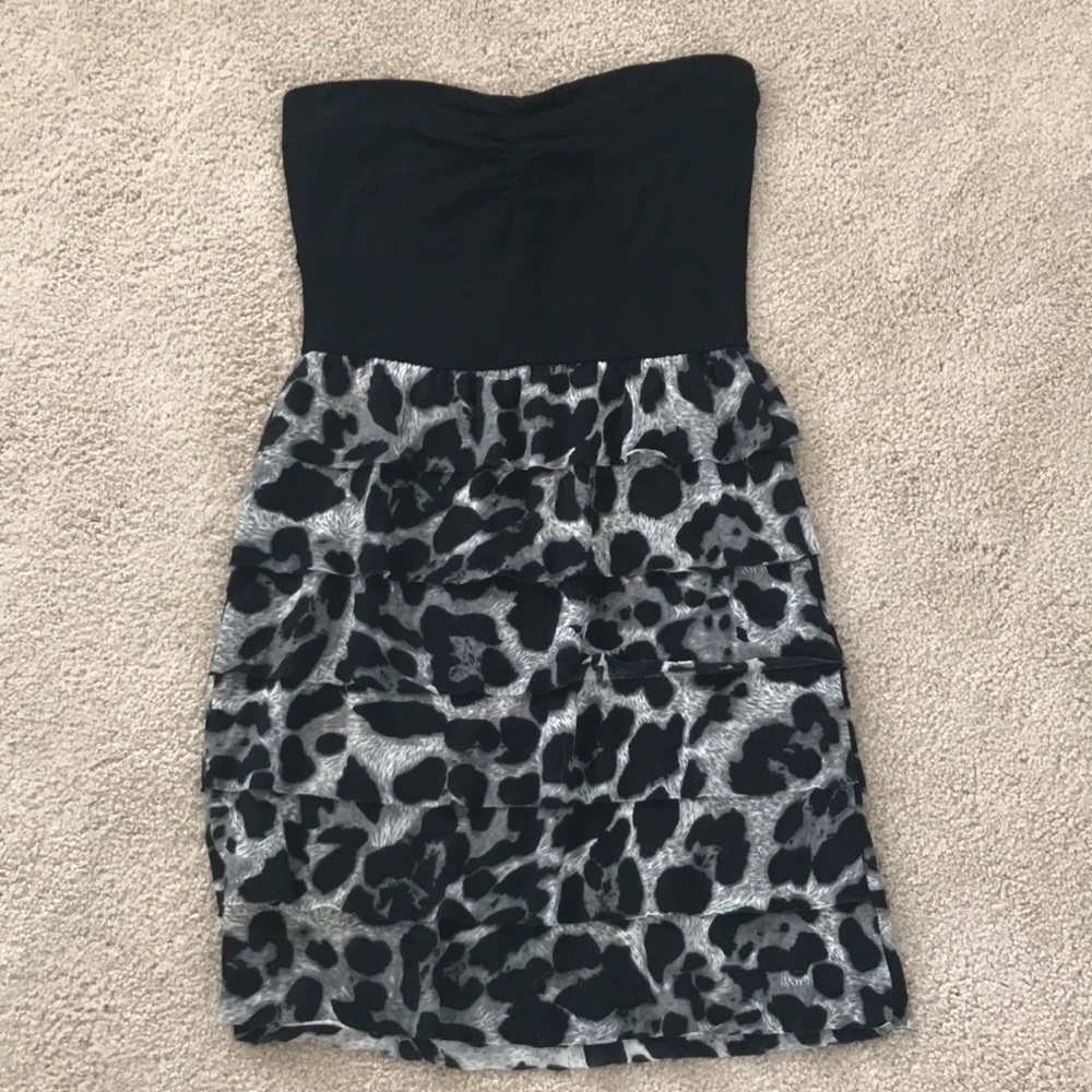Strapless dress